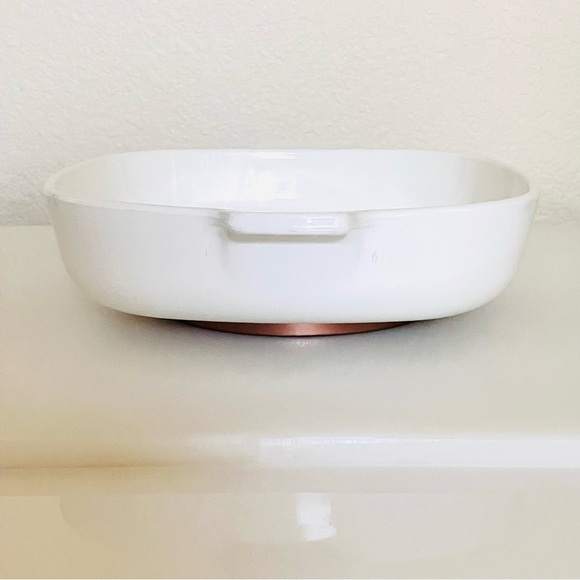 Corningware 9in Skillet w/ handle - Picture 5 of 9